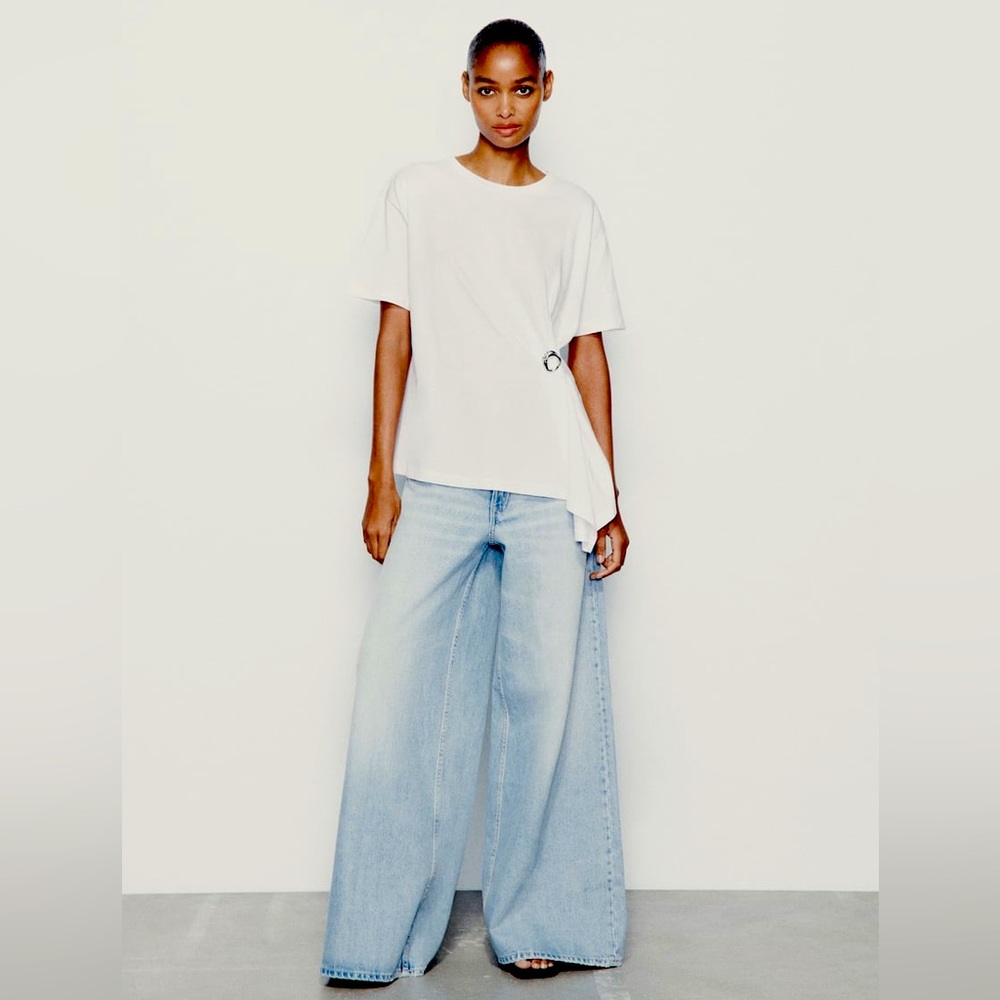 ZARA SIDE BROOCH T-SHIRT.SIZE S WHITE NEW WITH TAGS